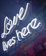 Love lives here (Next Day)